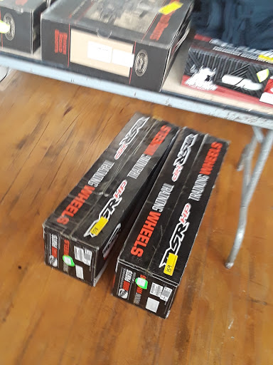 Honda Dealer «BBK Motorsport», reviews and photos, 227 Dupage St, Elgin, IL 60120, USA