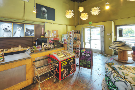 Pet Supply Store «The Urban Pet», reviews and photos, 7515 Beverly Blvd, Los Angeles, CA 90036, USA