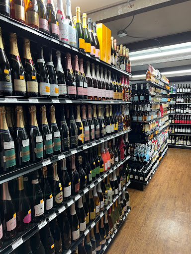 Liquor Store «Northwest Fine Wines Spirits», reviews and photos, 808 Westminster Pike, Reisterstown, MD 21136, USA