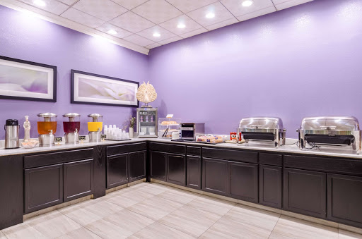 Hotel «Clarion Hotel & Aqua Lagoon Waterpark», reviews and photos, 1080 Riverdale St, West Springfield, MA 01089, USA