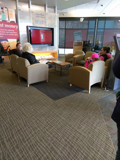 Federal Credit Union «BECU», reviews and photos