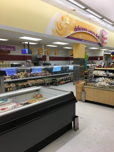 Supermarket «Giant», reviews and photos, 8100 Loch Raven Blvd, Towson, MD 21286, USA
