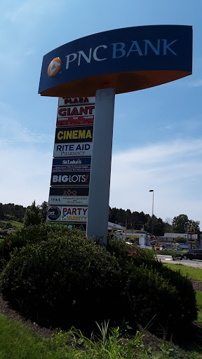 Shopping Mall «Carbon Plaza Mall», reviews and photos, 1241 Blakeslee Blvd Dr E, Lehighton, PA 18235, USA