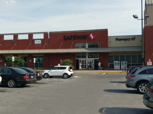 Grocery Store «Safeway», reviews and photos, 2401 N Charles St, Baltimore, MD 21218, USA