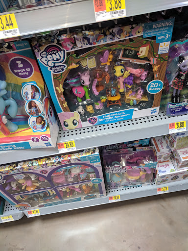 Department Store «Walmart Supercenter», reviews and photos, 8800 Kingsridge Dr, Dayton, OH 45458, USA