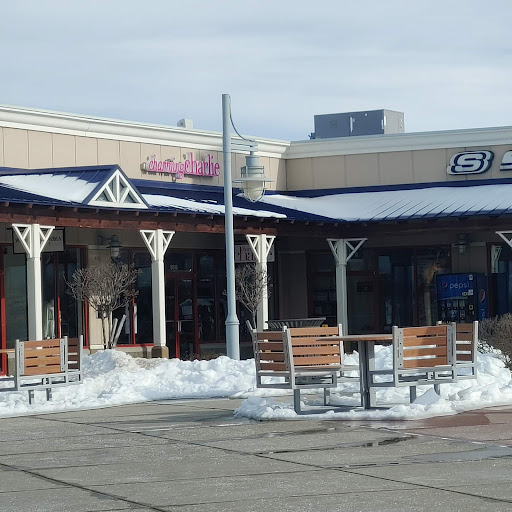 Outlet Mall «Tanger Outlet Jeffersonville», reviews and photos, 8000 Factory Shops Blvd, Jeffersonville, OH 43128, USA