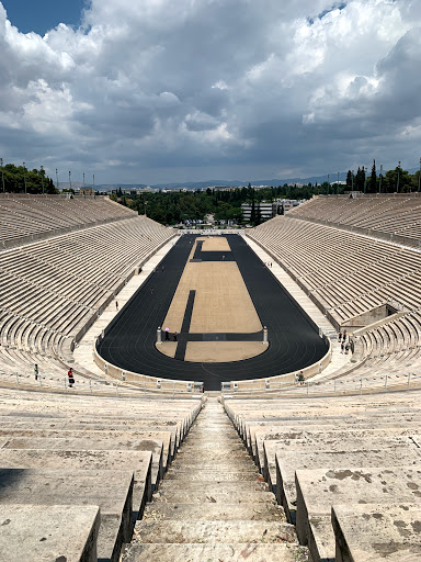 Places to practice athletics Athens
