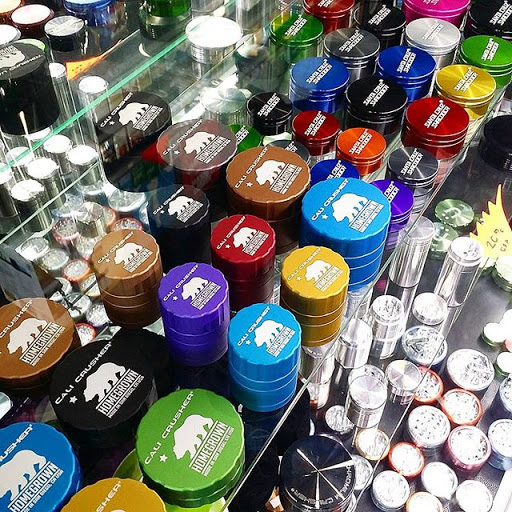 Tobacco Shop «Burn Smoke Shop 2», reviews and photos, 3107 S Shepherd Dr, Houston, TX 77098, USA