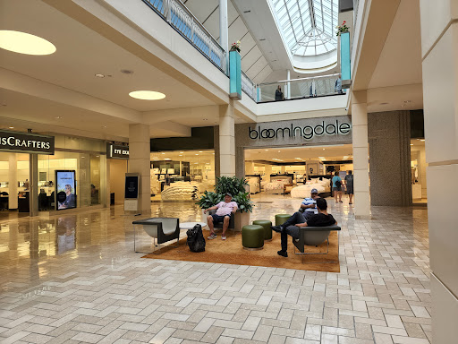 Shopping Mall «Tysons Corner Center», reviews and photos, 1961 Chain Bridge Rd, Tysons, VA 22102, USA