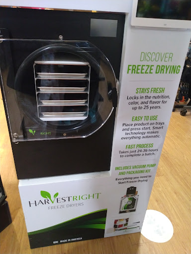 Animal Feed Store «West Lebanon Feed & Supply», reviews and photos, 12 Railroad Ave, West Lebanon, NH 03784, USA