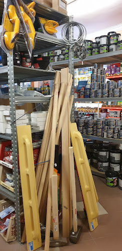 Opinii despre Timur Festék és Barkács în Budapest - Bolt