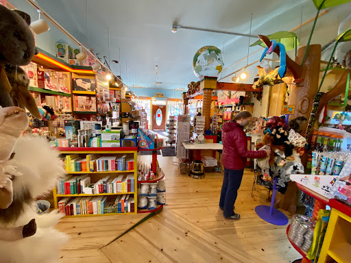 Toy Store «G Willikers Toy Shoppe», reviews and photos, 202 Oak St, Hood River, OR 97031, USA