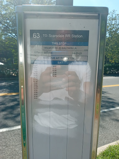 Shopping Mall «Golden Horseshoe Shopping Center», reviews and photos, 1088 Wilmot Rd, Scarsdale, NY 10583, USA