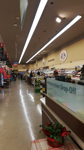 Grocery Store «Safeway», reviews and photos, 138 W Ellendale Ave, Dallas, OR 97338, USA