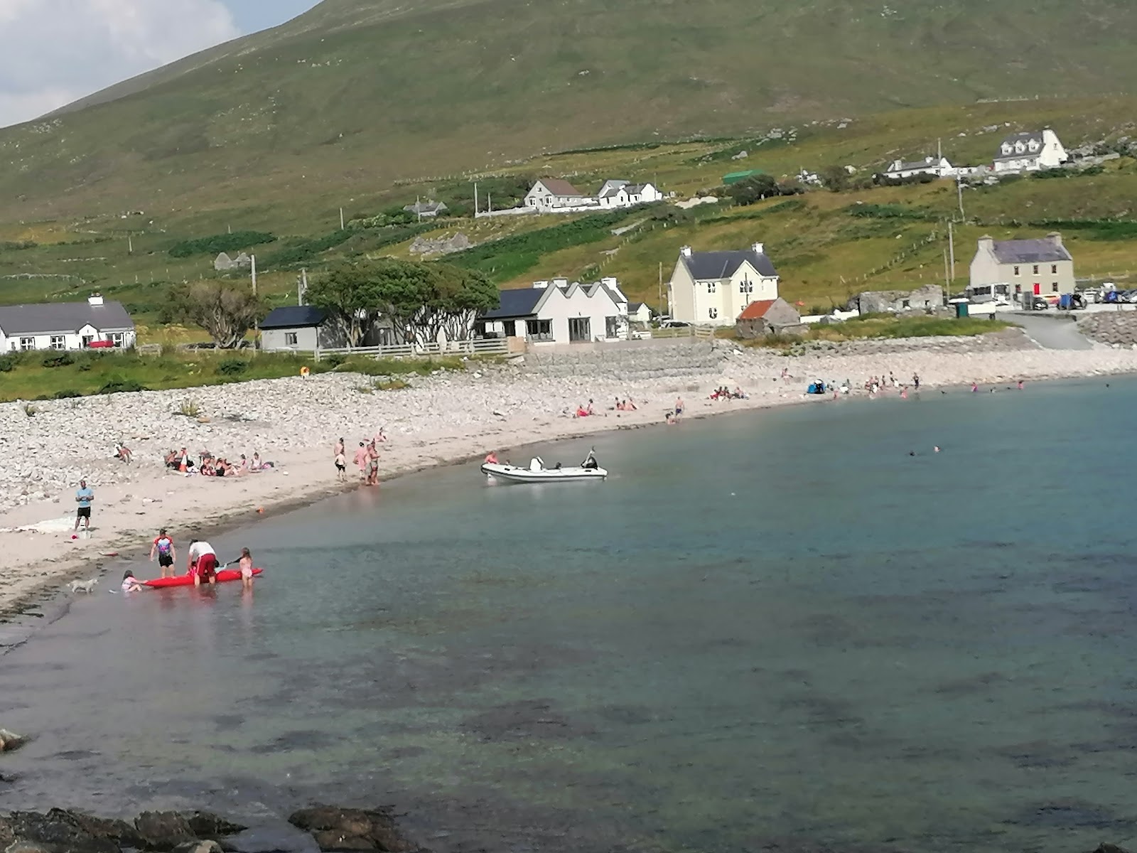 Foto av Dooega Beach med hög nivå av renlighet