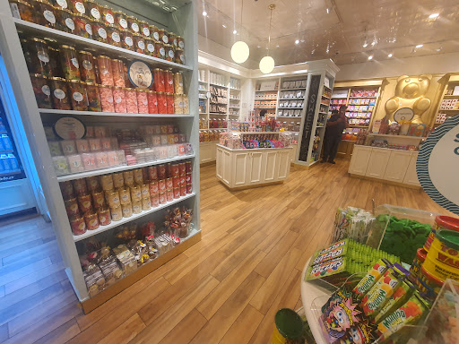 Shopping Mall «Westfield Oakridge», reviews and photos, 925 Blossom Hill Road, San Jose, CA 95123, USA