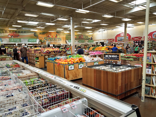 Health Food Store «Sprouts Farmers Market», reviews and photos, 24285 Magic Mountain Pkwy, Valencia, CA 91355, USA