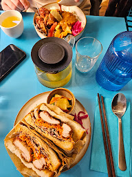 Photo n°46 de Sando and Curry à Paris ()