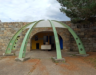 Toilettes à Peyre en Aubrac
