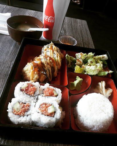 Mitaki Poke And Sushi