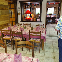 Atmosphère du Restaurant français Auberge des Fontaines à Saint-Maurice-sur-Moselle - n°12