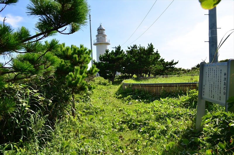 神津島灯台駐車場