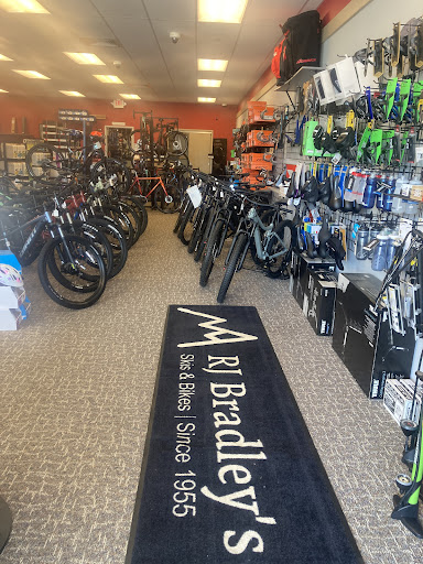 Ski Shop «R J Bradley Ski & Bike», reviews and photos, 312 Great Rd, Littleton, MA 01460, USA