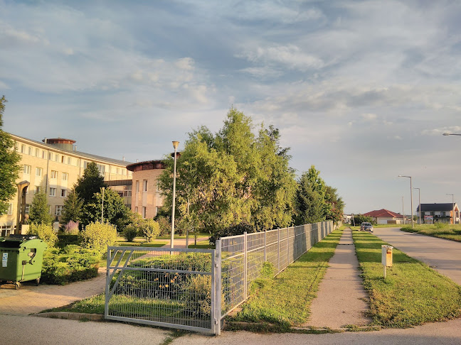 Értékelések erről a helyről: Klebelsberg Középiskola Kollégium, Kaposvár - Egyetem