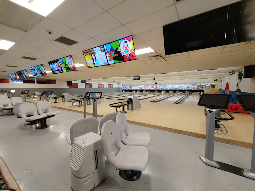 Bowling Alley «MacDill Lanes Bowling Center», reviews and photos, 8216 Hangar Loop Dr, Tampa, FL 33621, USA