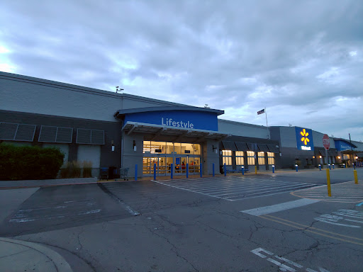 Department Store «Walmart Supercenter», reviews and photos, 150 Smith Rd, St Charles, IL 60174, USA