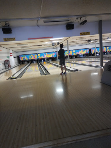 Bowling Alley «Chalet Bowl & 26th Street Cafe», reviews and photos, 3806 N 26th St, Tacoma, WA 98407, USA