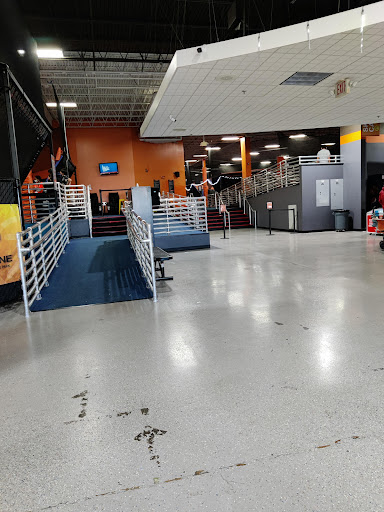 Amusement Center «Sky Zone Trampoline Park», reviews and photos, 11745 Commons Dr, Springdale, OH 45246, USA