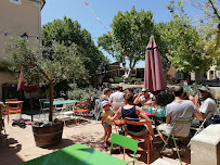 Atmosphère du Restaurant Bar des Amis à Villars - n°2