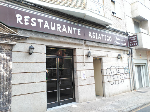 Información y opiniones sobre Restaurante El Jardín Oriental de Zamora