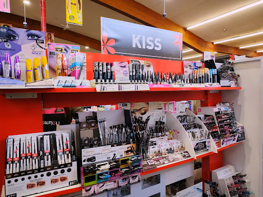 Beauty Supply Store «Beauty 4U», reviews and photos, 6333 Livingston Rd, Oxon Hill, MD 20745, USA