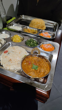 Thali du Restaurant indien AADHAVAN à Melun - n°5