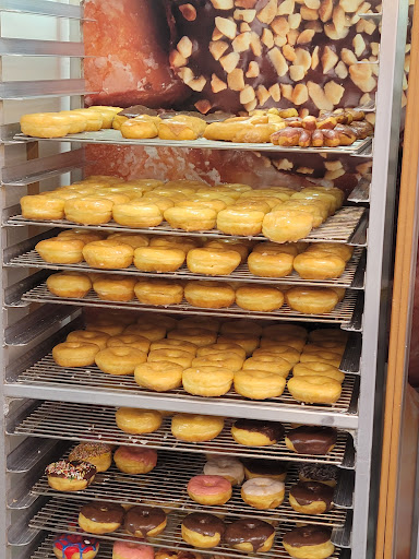 Donut Shop «Sarah Donuts», reviews and photos, 5860 Jimmy Carter Blvd #155, Norcross, GA 30071, USA