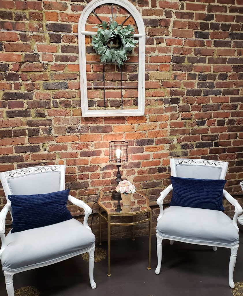 The Parlour on King Salon & Spa 27278