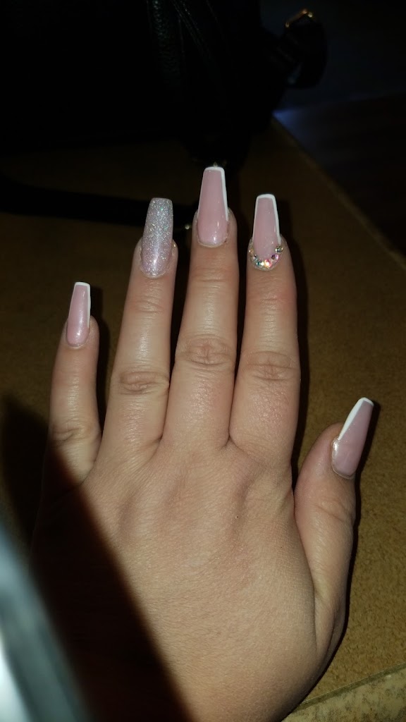 Regal Nails, Salon & Spa 70043