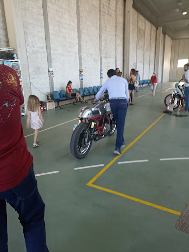 Polideportivo Fresnillo de las Dueñas — foto 2