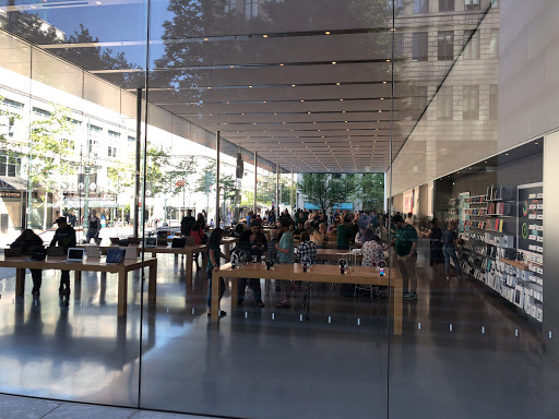 Computer Store «Apple Pioneer Place», reviews and photos, 450 SW Yamhill St, Portland, OR 97204, USA