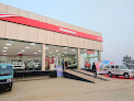 Mahindra Sabita Automobiles   Suv & Commercial Vehicle Showroom