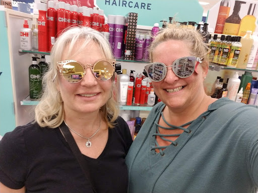 Shopping Mall «Lafayette Crossing», reviews and photos, 35 Lafayette Rd, North Hampton, NH 03862, USA