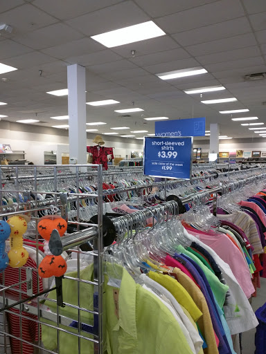 Thrift Store «Goodwill Aurora - E. Iliff», reviews and photos, 15509 E Iliff Ave, Aurora, CO 80013, USA