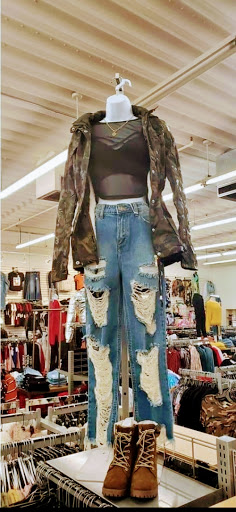 Clothing Store «Viva Fashion», reviews and photos, 5125 S 36th St, Omaha, NE 68107, USA