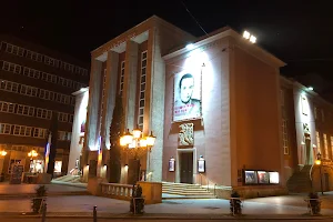 Central im Grillo Theater image