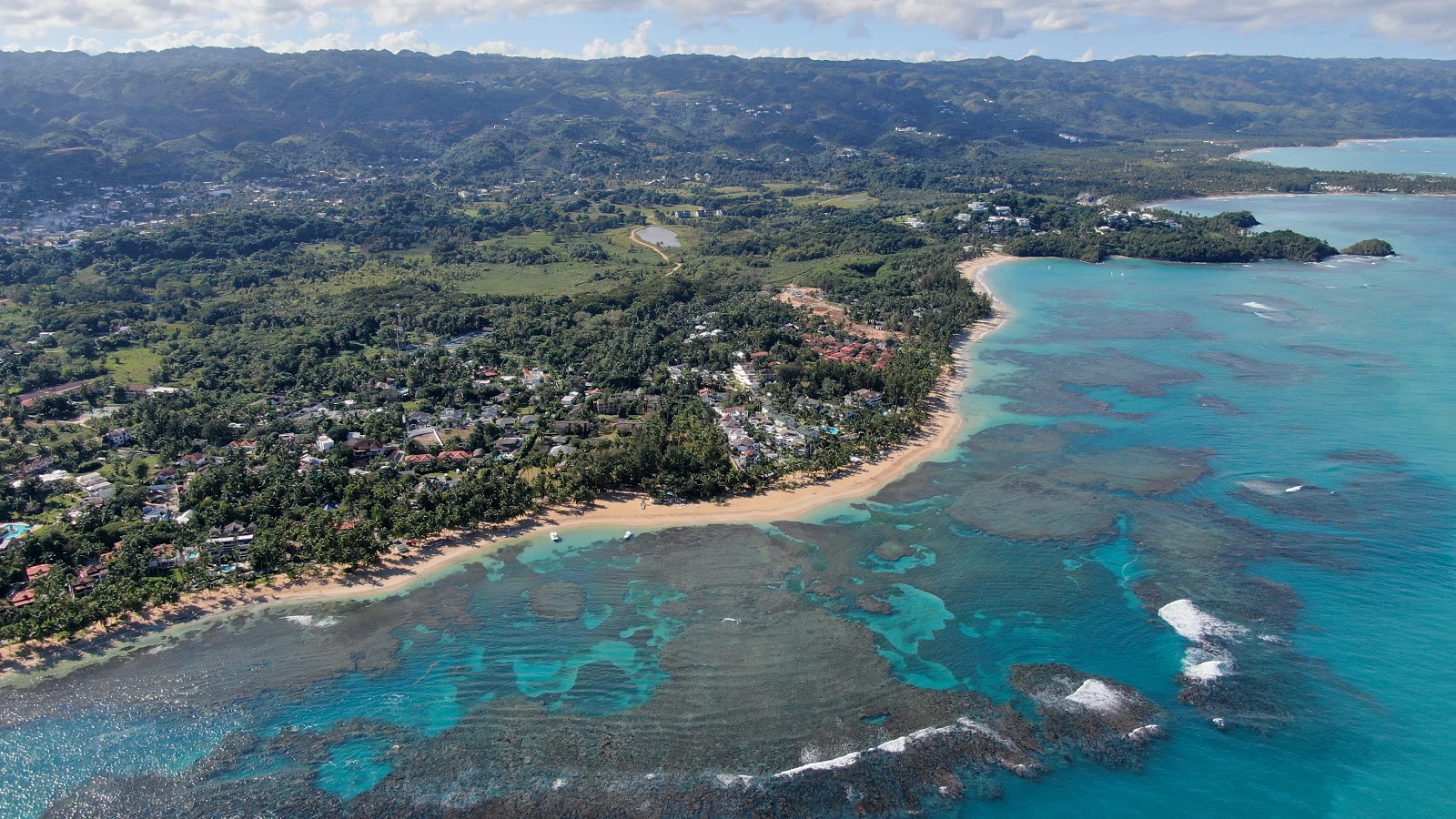 Photo de Playa Las Terrenas avec un niveau de propreté de très propre