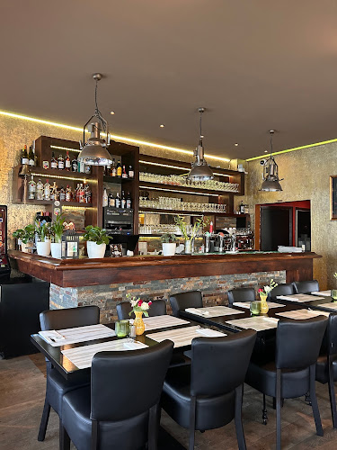 Indian Naan | Indian and Nepalese Food Restaurant in Amsterdam, Indian restaurant, Amsterdam