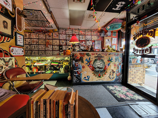 LONE WOLF TATTOO, 211 Bedford Ave, Bellmore, NY 11710, USA, 