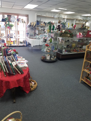 Thrift Store «Arc Thrift Store», reviews and photos, 7400 N Oak Trafficway, Gladstone, MO 64118, USA